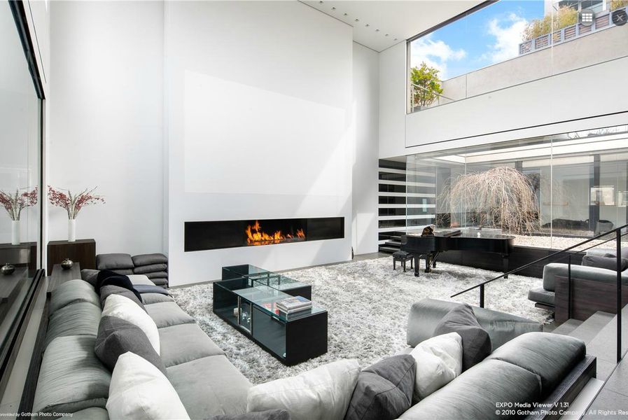 Weernink Residence: Soho Gallery Building Penthouse